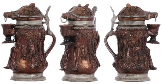 CR- BEAR,  BEGGING  - Stoneware stein