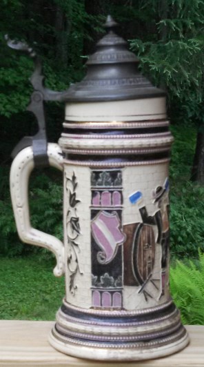 xBARREL - STEIN - ON DIESINGERS  ,5 LITER OUTLINED. - 3